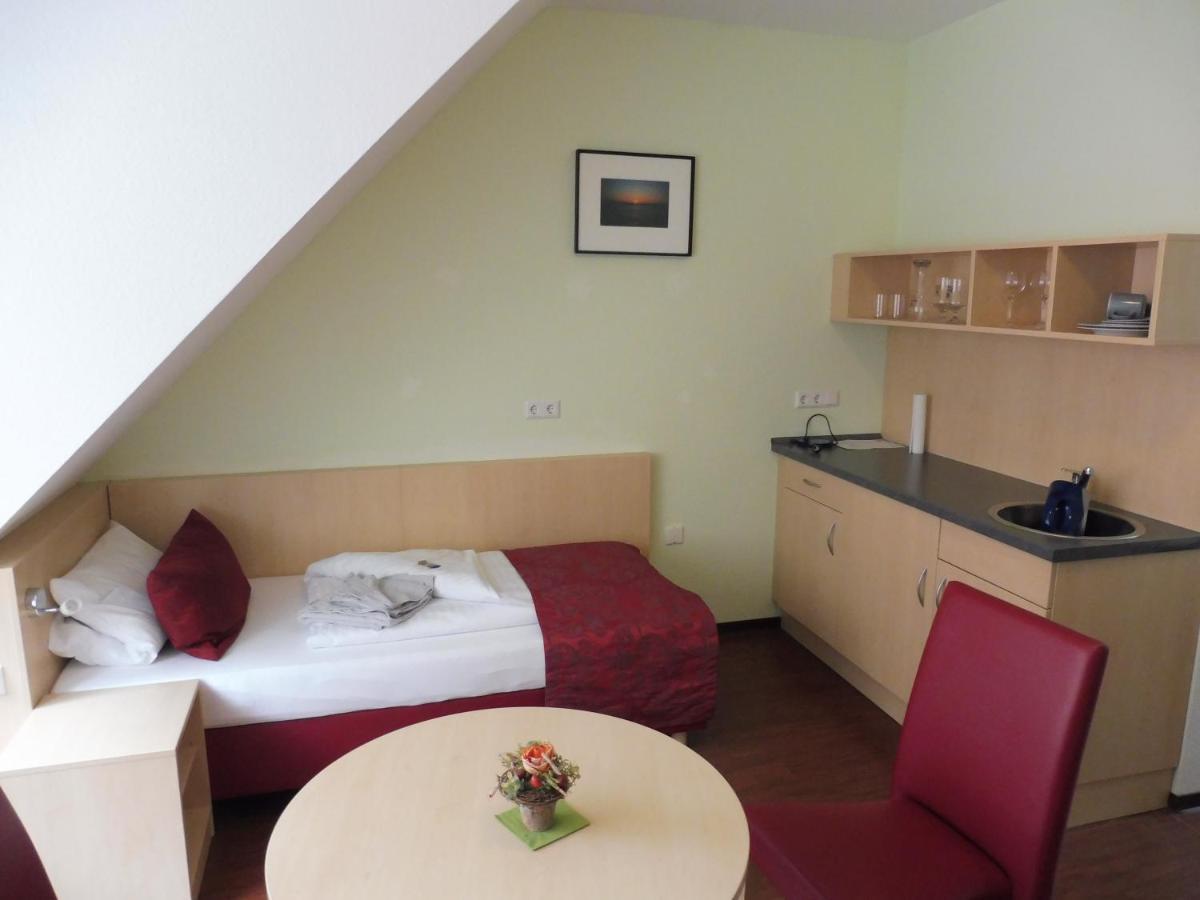 Hotel Gasthof Zum Engel - Gaestehaus Künzelsau Exteriör bild