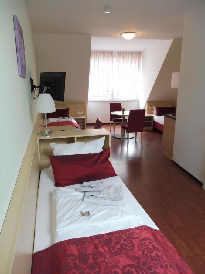 Hotel Gasthof Zum Engel - Gaestehaus Künzelsau Exteriör bild